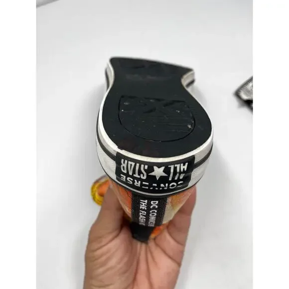 Converse DC Comics Rebirth The Flash Vol. 1 Mens 4 Wo's 6 Pre-Owned with Stain - Picture 12 of 15